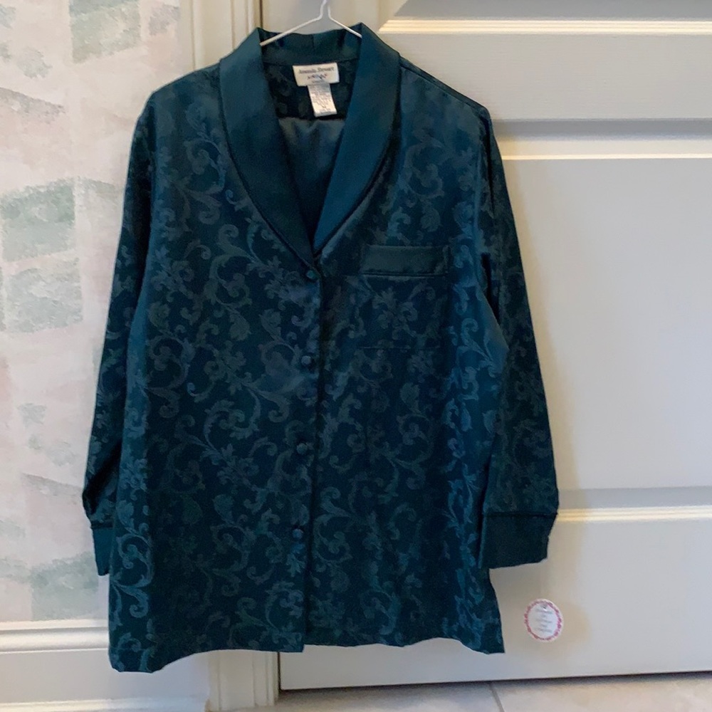 Amanda Stewart Vintage Pajama Set‎